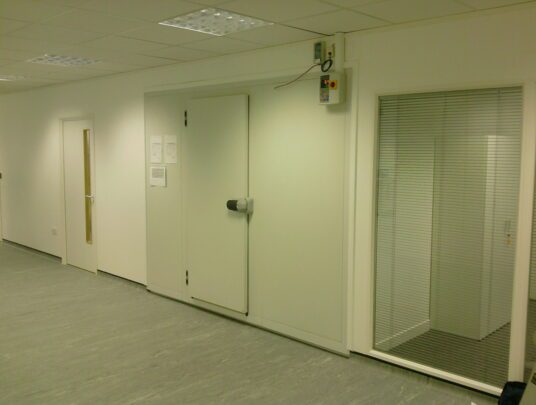 Coldroom in optical lab