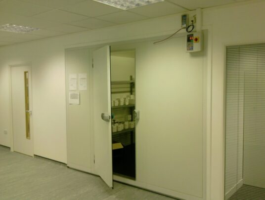 Open coldroom optical lab