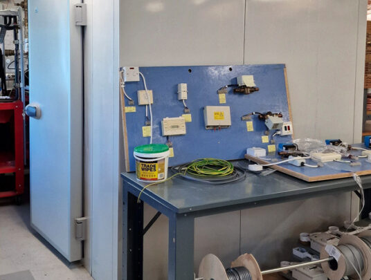 Modular cold room controls
