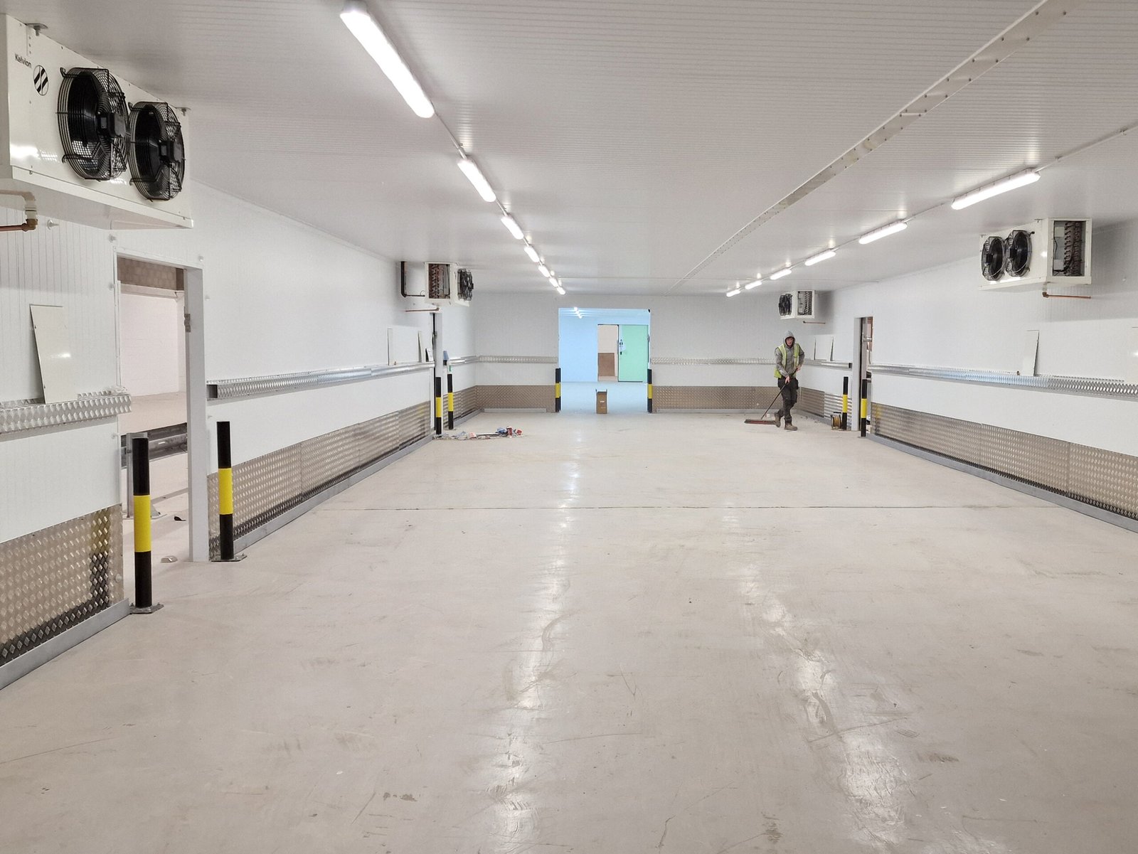 Insdustrial coldroom internal large