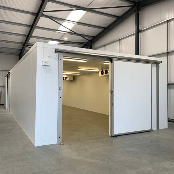 Industrial cold room installation
